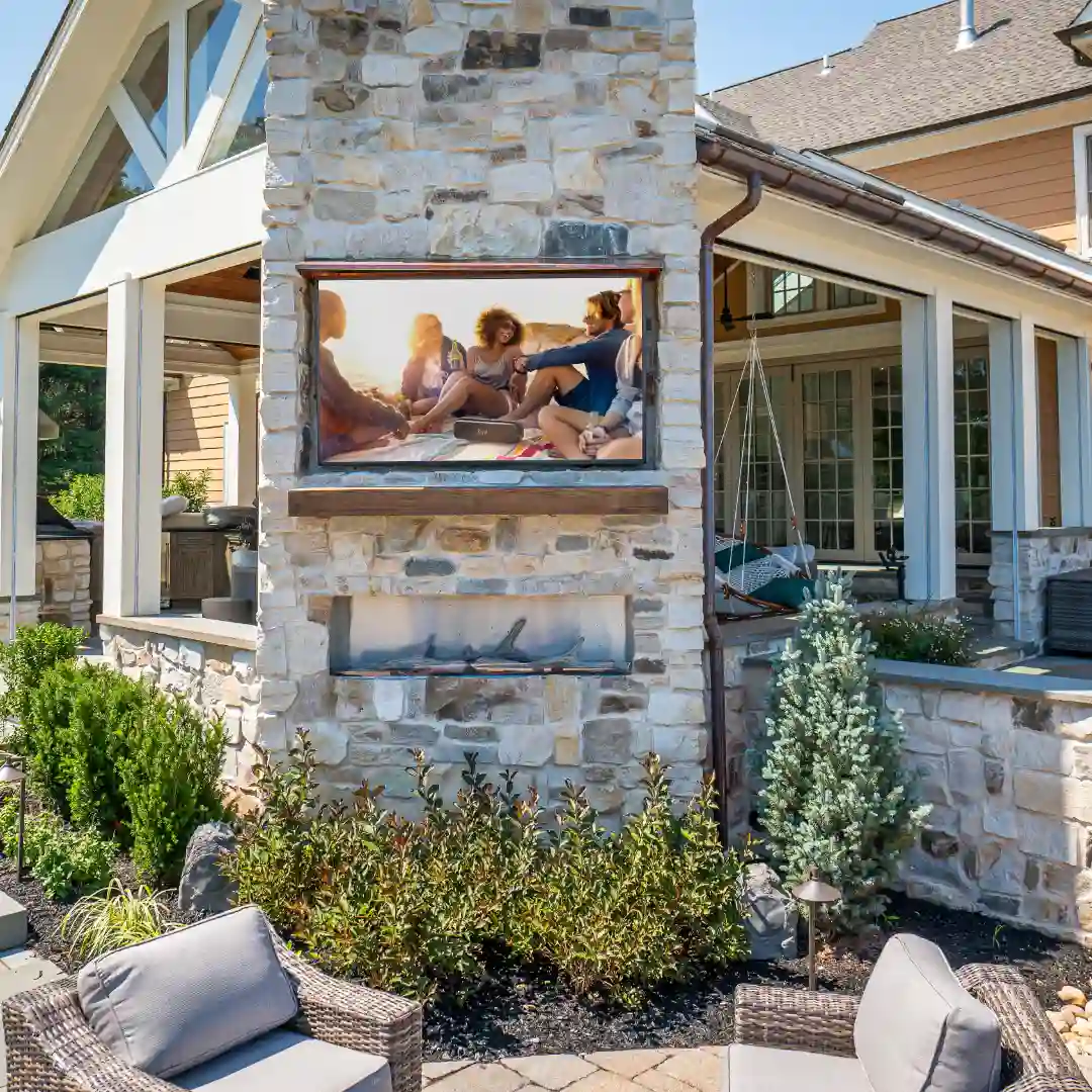 Poolside outdoor entertainment