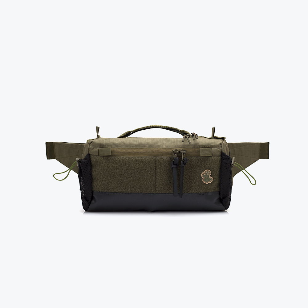 E19JA ACADEMIKS BAG