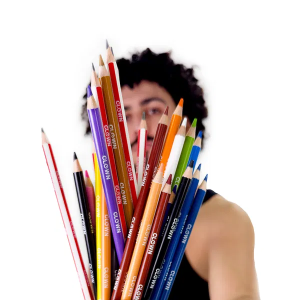 BaggyDessine avec les crayons Clown