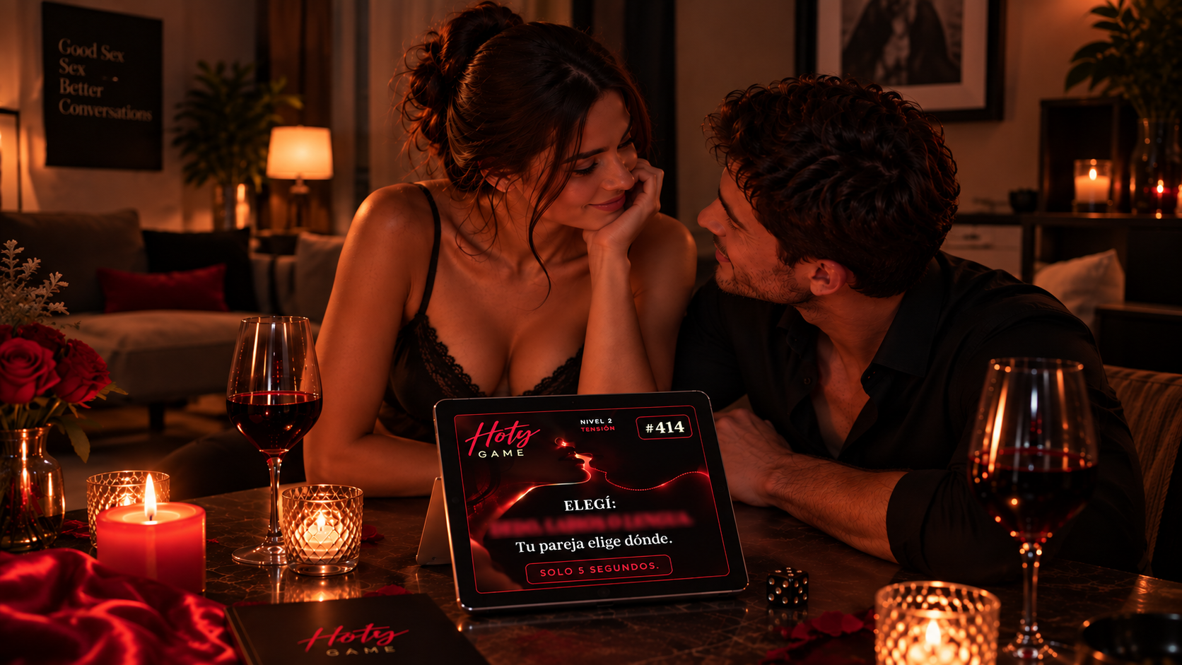 Una noche de Hoty Game: dos copas, una vela encendida y el celular con el juego sobre la mesa