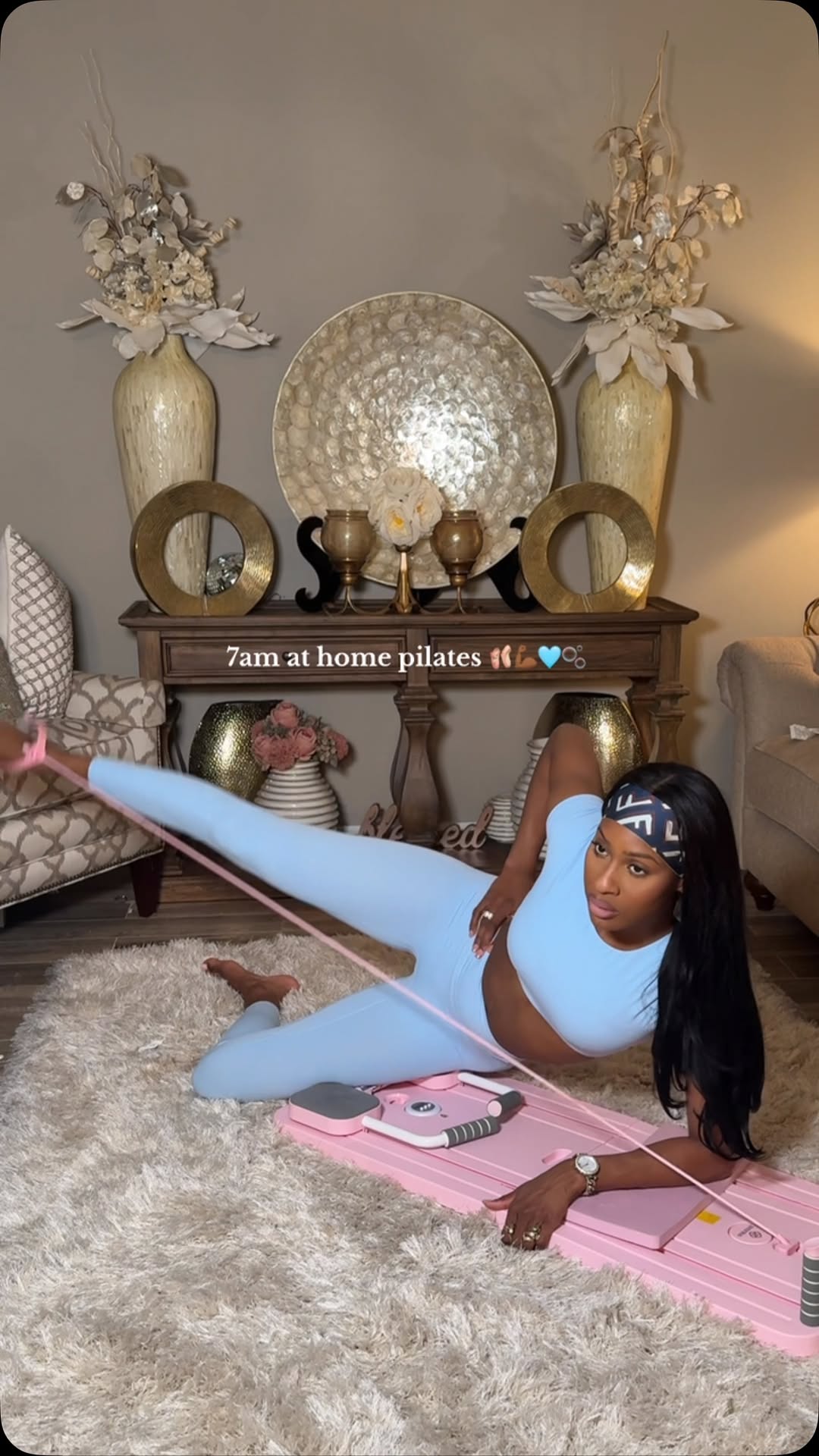 Woman doing Pilates on BonjourMUSE home board
