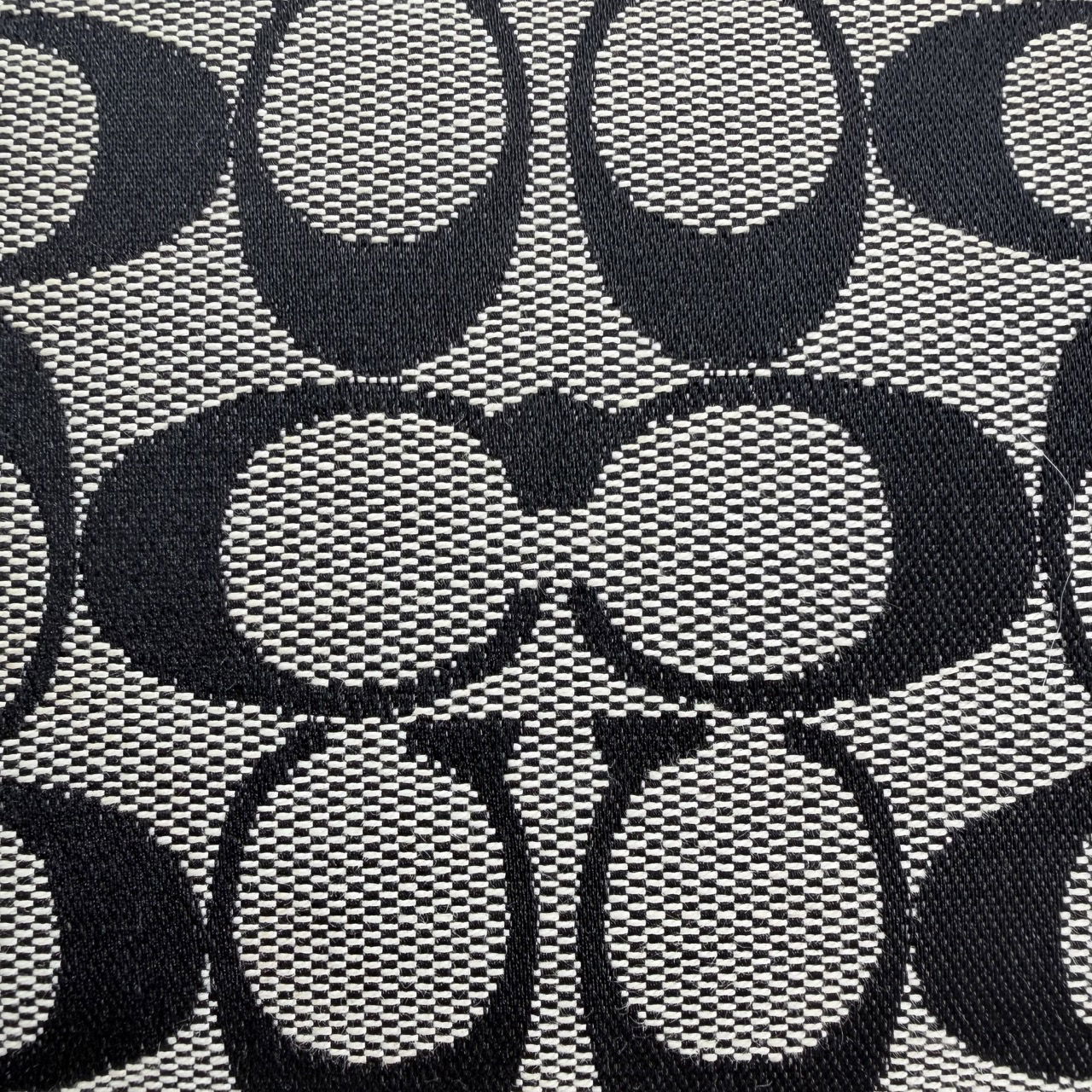 Coach Signature Monogram in schwarz und grau