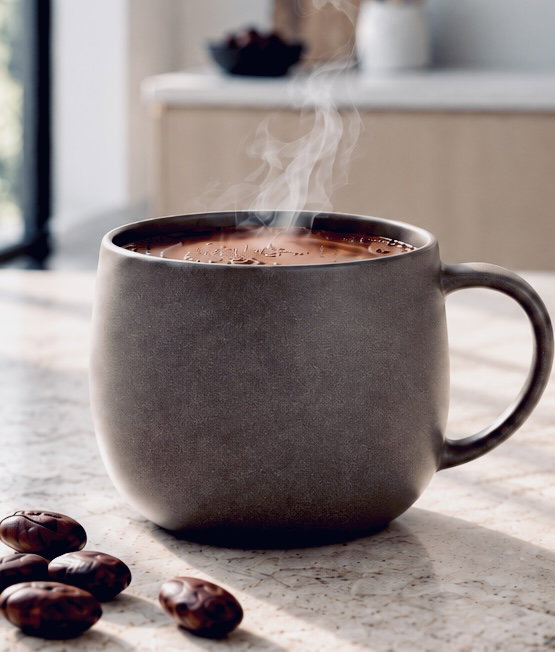 Tasse warmer Kakao am Morgen