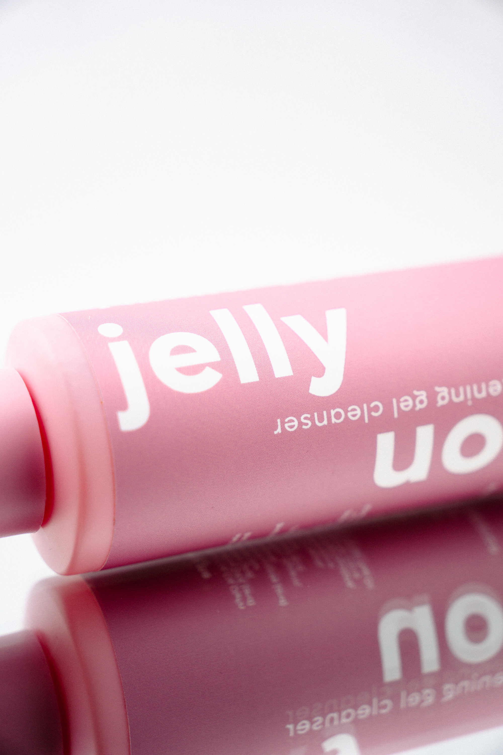 Close-up of the Lemon Jelly pump with a dollop of citrus gel