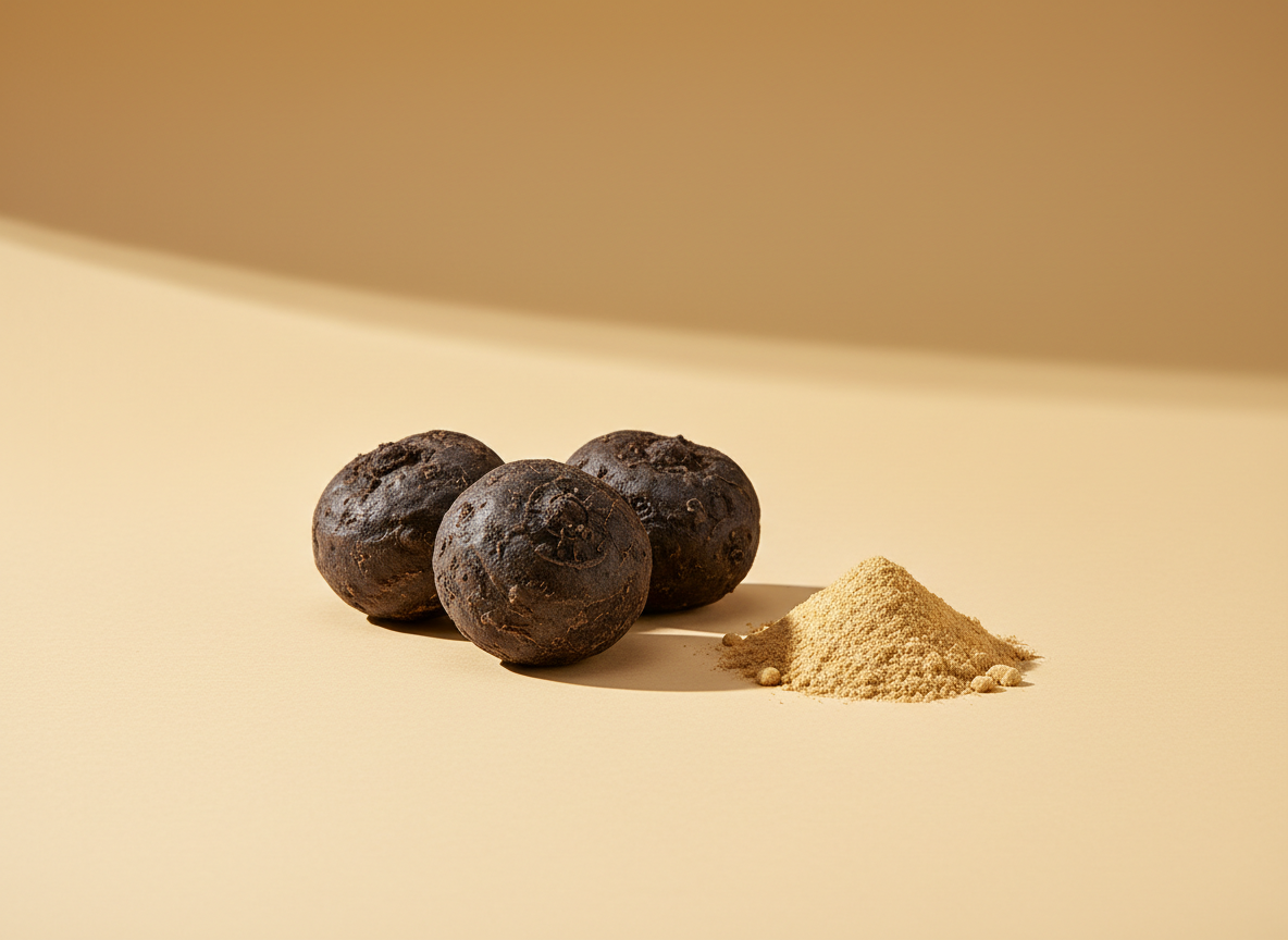 Whole black maca roots with maca powder